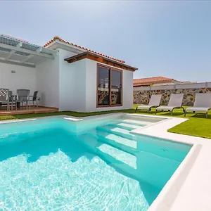 https://villa-luxe-paula-swimming-pool.hotelsfuerteventura.org